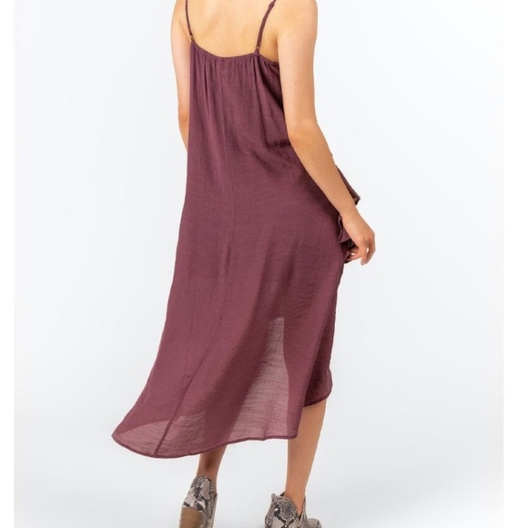 NWT Francesca’s Ruffled Asymmetrical Mauve Dress - Picture 2 of 5